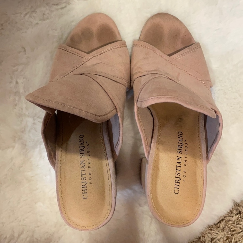 Heel shoes